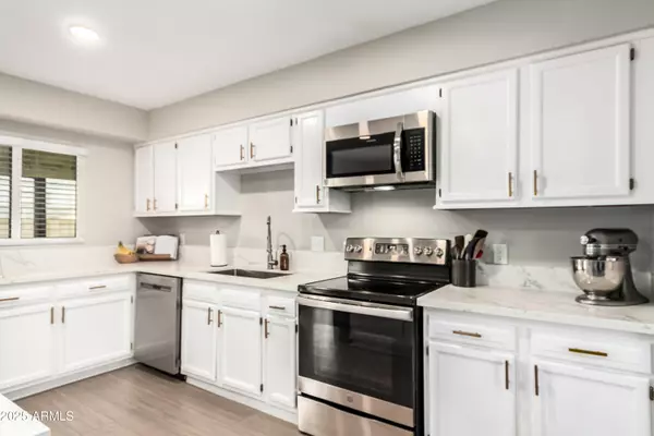 Phoenix, AZ 85032,13608 N 33RD Street