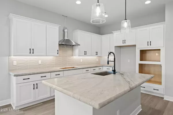 Queen Creek, AZ 85142,22439 E Oriole Way
