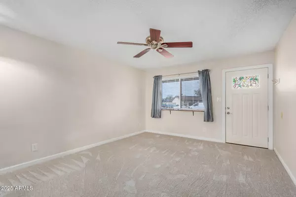 Phoenix, AZ 85022,2323 E KATHLEEN Road
