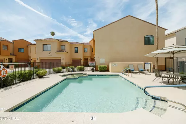 Phoenix, AZ 85021,1102 W GLENDALE Avenue #123