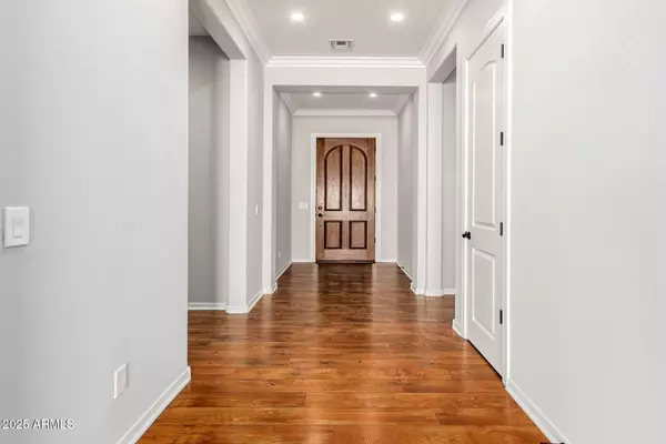 Phoenix, AZ 85042,1430 E MILADA Drive