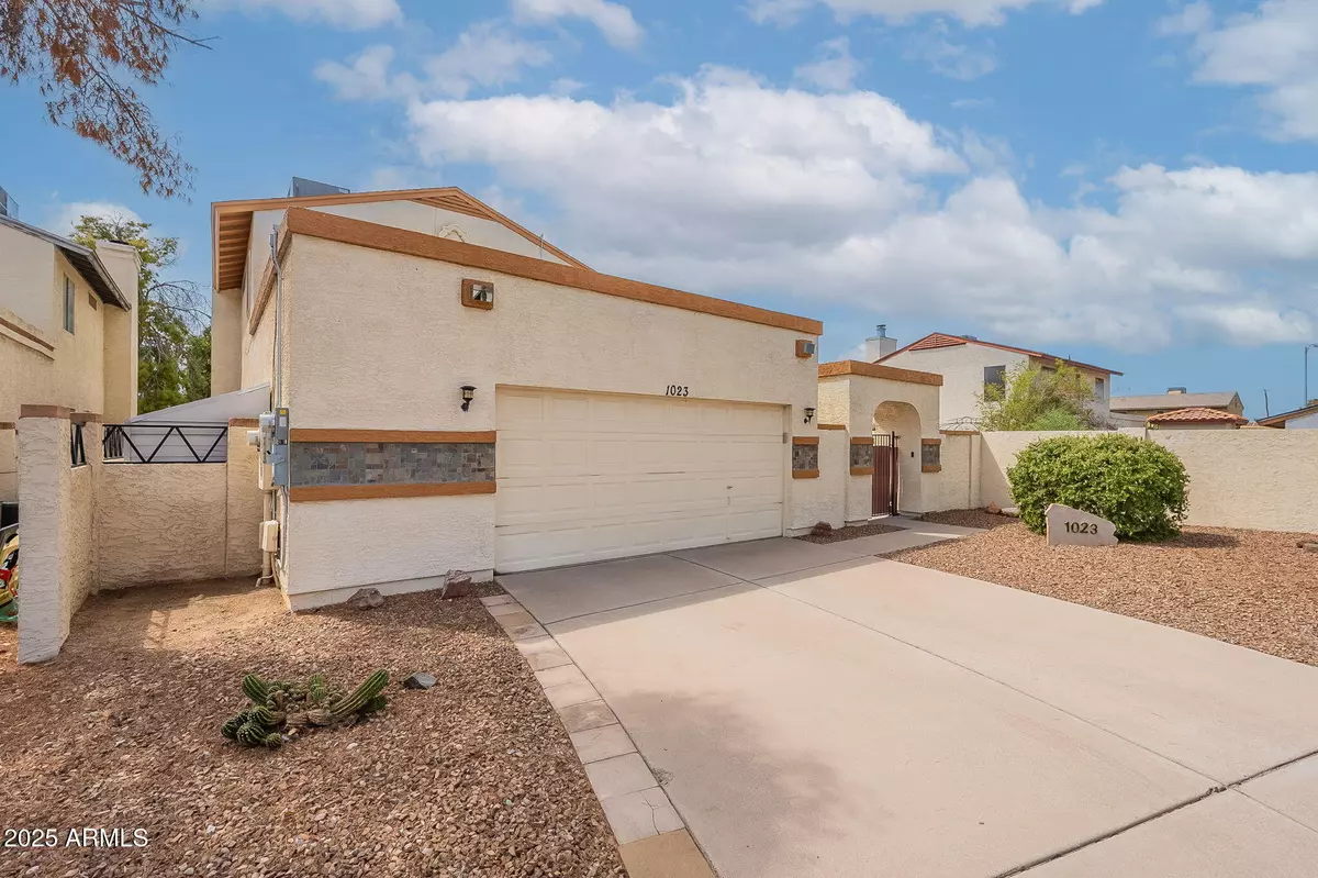 Phoenix, AZ 85024,1023 E ESCUDA Drive