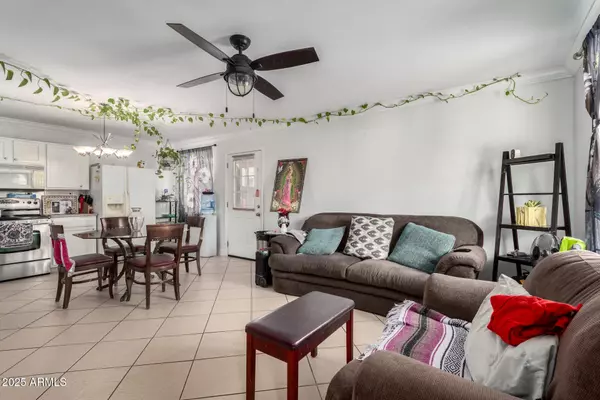 Phoenix, AZ 85040,2501 E SOUTHGATE Avenue