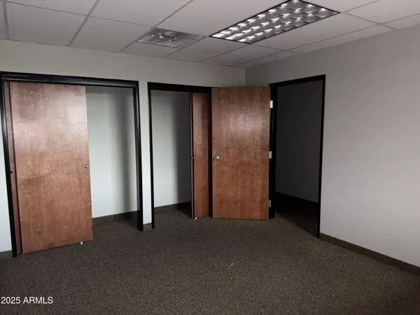 Phoenix, AZ 85027,21620 N 26TH Avenue #210