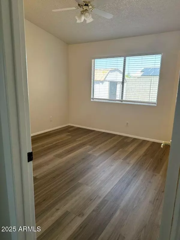 Phoenix, AZ 85024,502 E WICKIEUP Lane