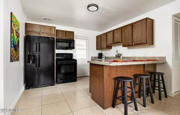 Phoenix, AZ 85018,3914 E CHEERY LYNN Road