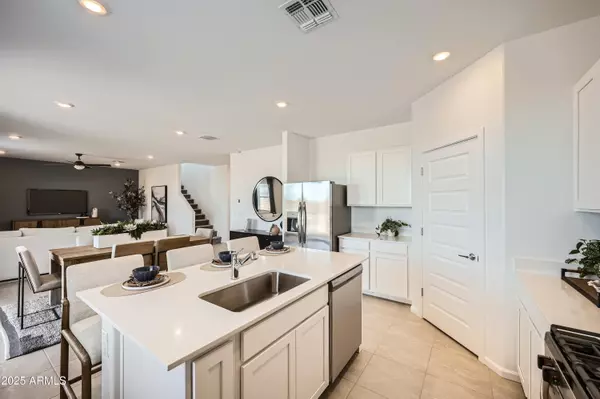 San Tan Valley, AZ 85143,4742 E SHASTA Drive