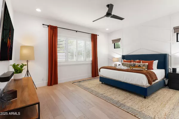 Phoenix, AZ 85018,4007 N 34TH Street