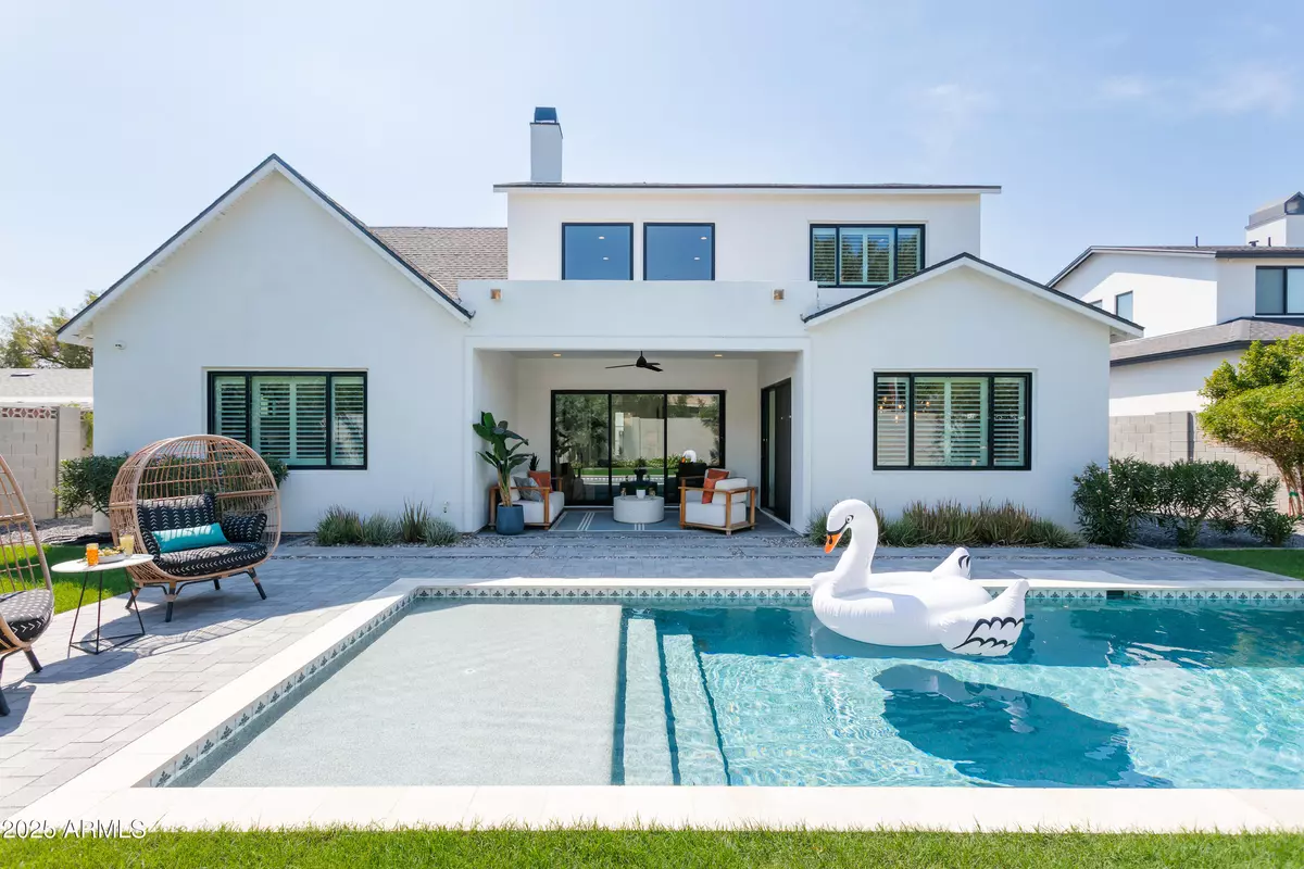 Phoenix, AZ 85018,4007 N 34TH Street