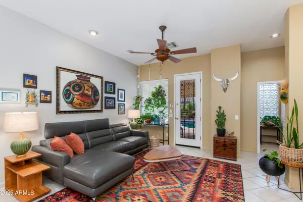 Scottsdale, AZ 85254,4937 E VILLA THERESA Drive