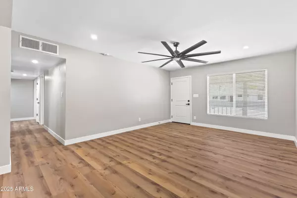 Phoenix, AZ 85013,724 W Missouri Avenue