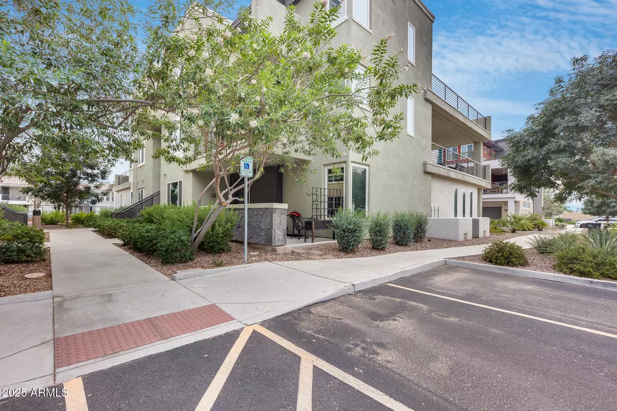 Chandler, AZ 85226,1250 N ABBEY Lane #254