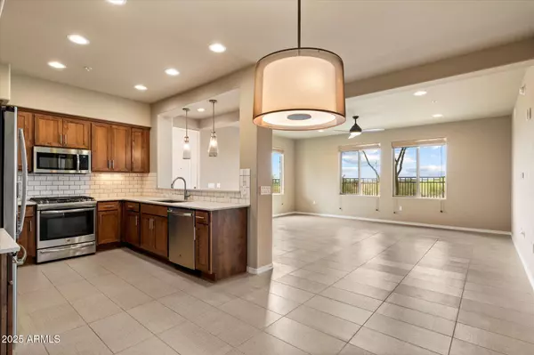 Phoenix, AZ 85054,17850 N 68th Street #1154