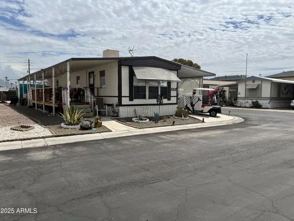 202 N MERIDIAN Road #110, Apache Junction, AZ 85120