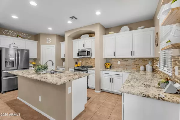 Waddell, AZ 85355,17940 W SUNNYSLOPE Lane