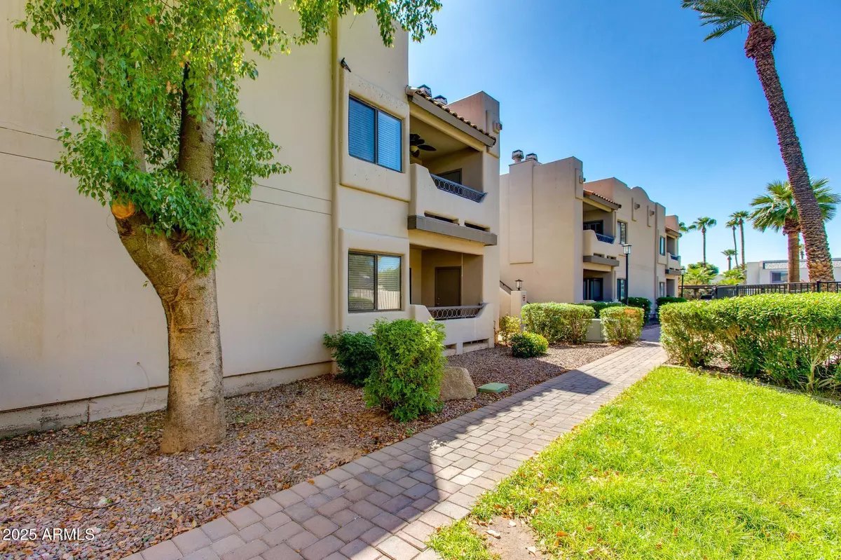 Phoenix, AZ 85018,3640 N 38TH Street #205