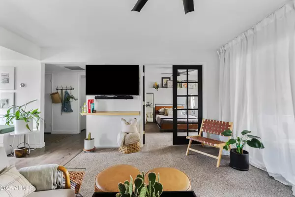 Phoenix, AZ 85032,4444 E PARADISE VILLAGE Parkway N #248