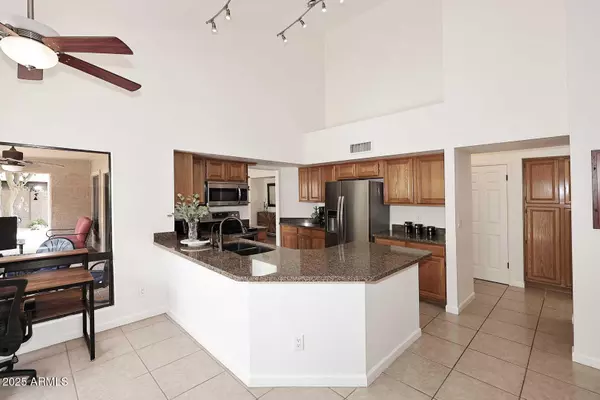 Scottsdale, AZ 85258,10094 E SAN SALVADOR Drive