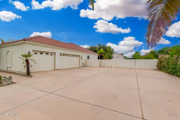 Gilbert, AZ 85298,2610 E MEADOWVIEW Drive