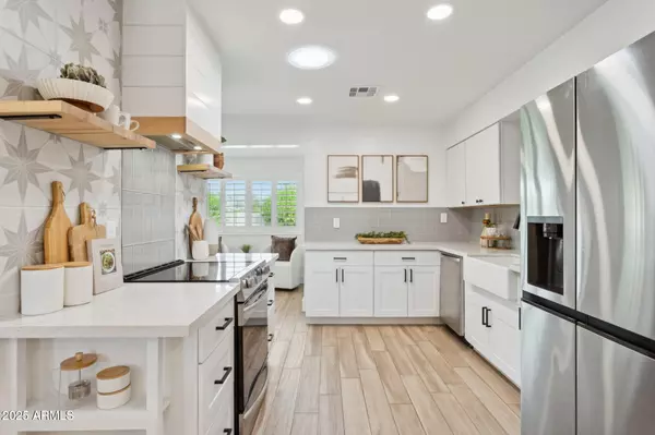 Phoenix, AZ 85020,1028 E MANZANITA Drive