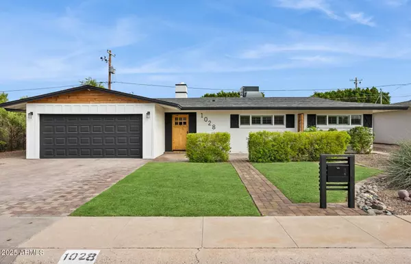 Phoenix, AZ 85020,1028 E MANZANITA Drive