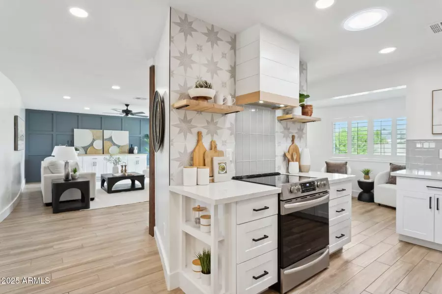 1028 E MANZANITA Drive, Phoenix, AZ 85020