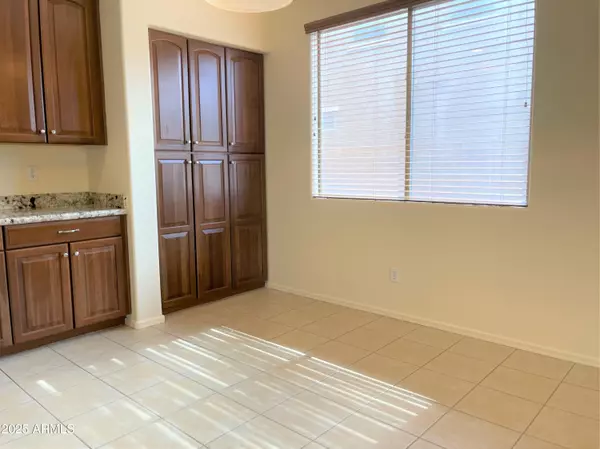 Chandler, AZ 85286,3663 E Sparrow Place