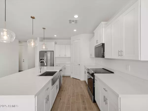 Buckeye, AZ 85326,24408 W GRENADINE Road