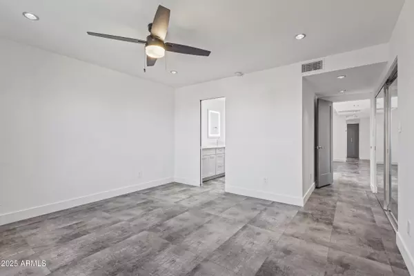 Scottsdale, AZ 85251,5859 E THOMAS Road