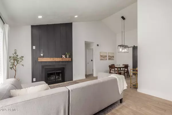 Tempe, AZ 85283,1442 E DAVA Drive