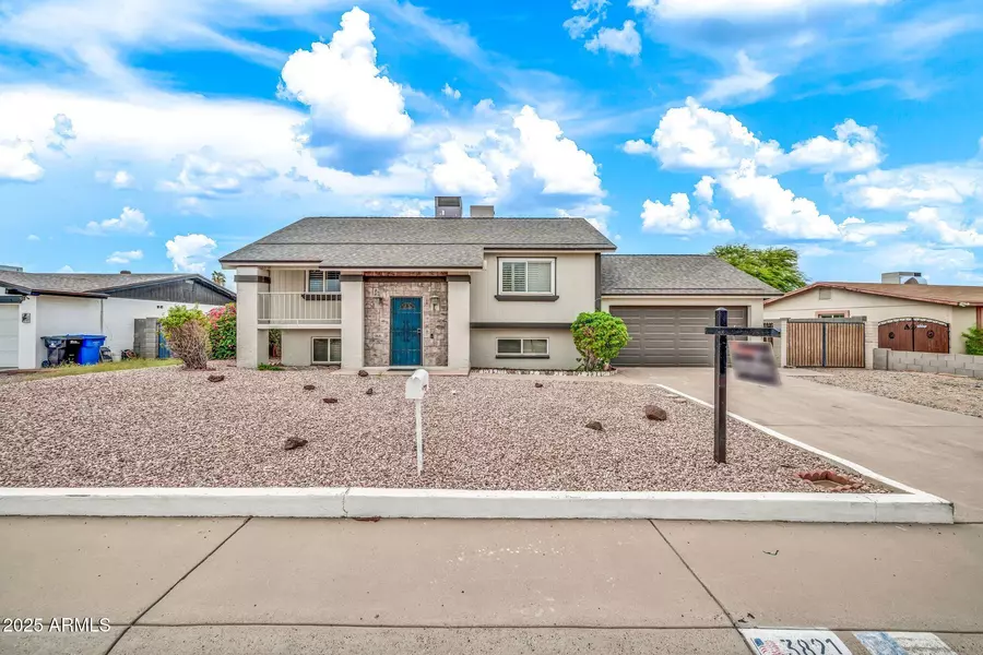 3821 W DANBURY Drive, Glendale, AZ 85308