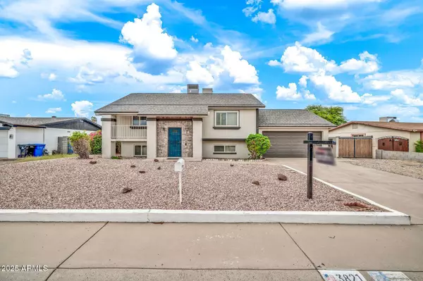 3821 W DANBURY Drive, Glendale, AZ 85308