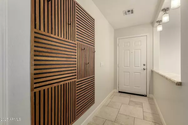 San Tan Valley, AZ 85143,29181 N YELLOW BEE Drive