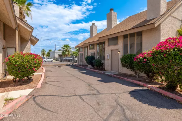 Phoenix, AZ 85014,4240 N LONGVIEW Avenue #16