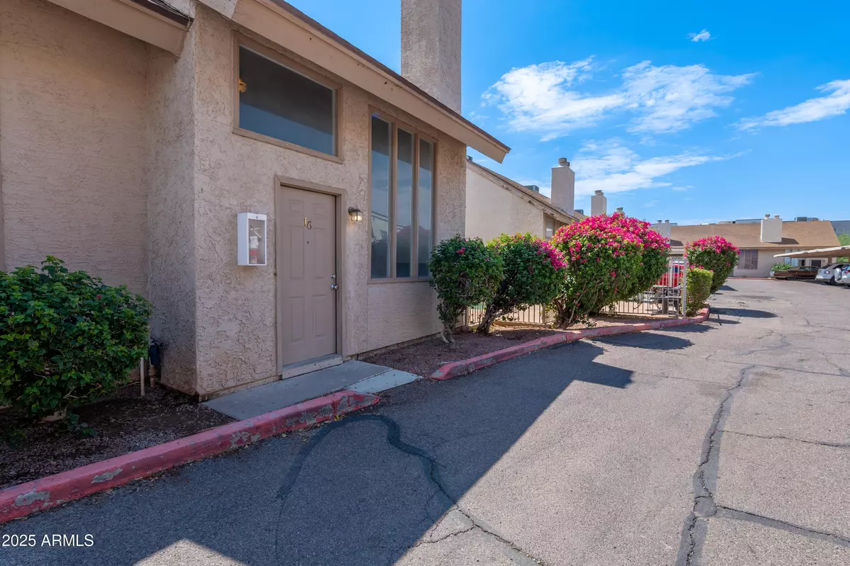 Phoenix, AZ 85014,4240 N LONGVIEW Avenue #16