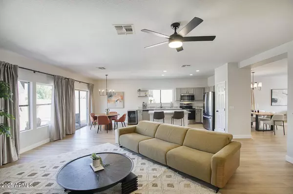 Phoenix, AZ 85042,1302 E MILADA Drive