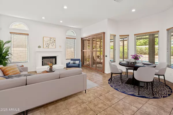 Scottsdale, AZ 85254,5450 E HELENA Drive