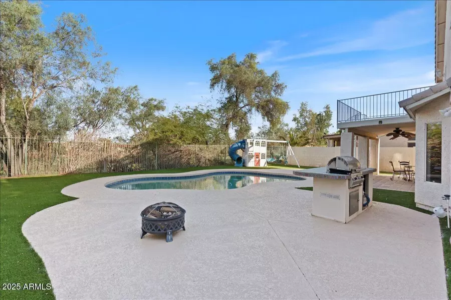 1301 N KINGSTON Street, Gilbert, AZ 85233
