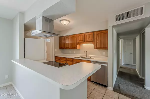 Phoenix, AZ 85022,2310 E MARMORA Street