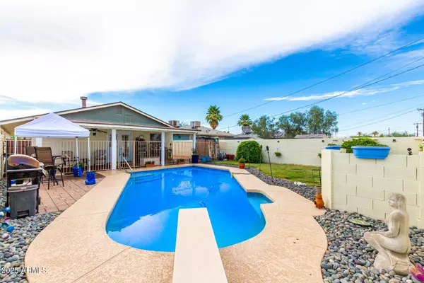 Casa Grande, AZ 85122,220 W 13TH Street