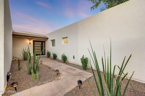 Scottsdale, AZ 85250,5401 N 81ST Place