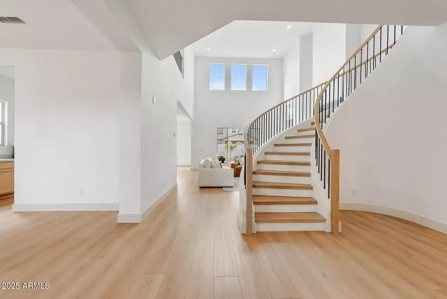 20501 E SONOQUI Boulevard, Queen Creek, AZ 85142