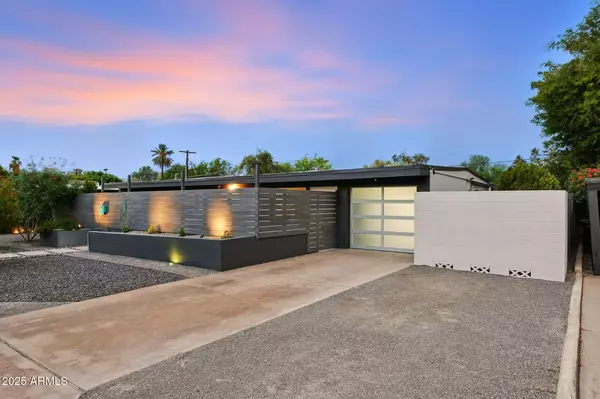 Phoenix, AZ 85014,5809 N 10TH Place