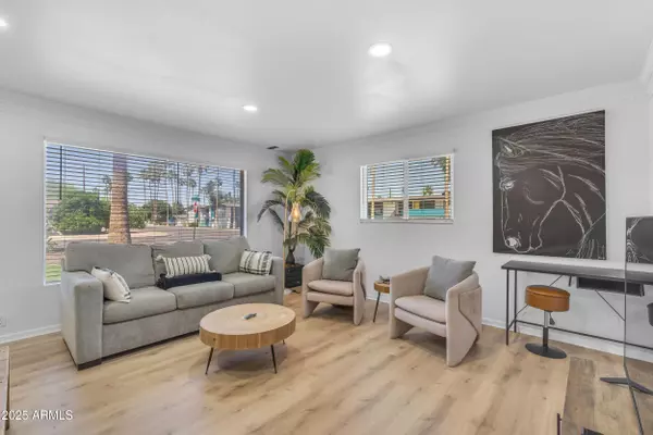 Scottsdale, AZ 85257,6943 E GRANADA Road