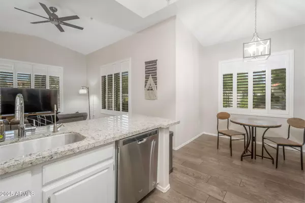 Phoenix, AZ 85027,2929 W YORKSHIRE Drive #1102