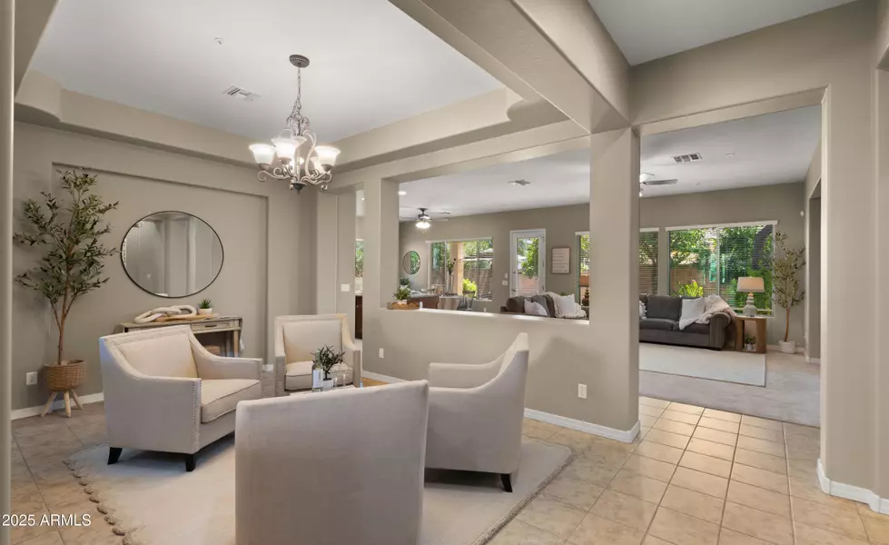 4055 E CLUBVIEW Drive, Gilbert, AZ 85298