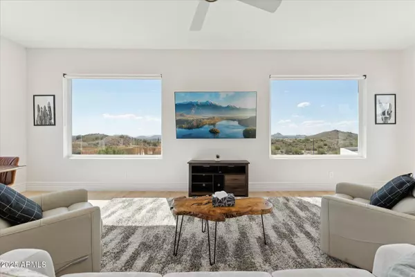 221 W JOMAX Road #1, Phoenix, AZ 85085