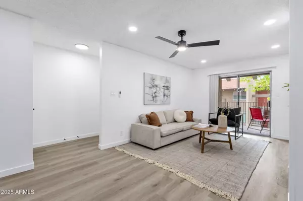 Phoenix, AZ 85018,5525 E THOMAS Road #M9