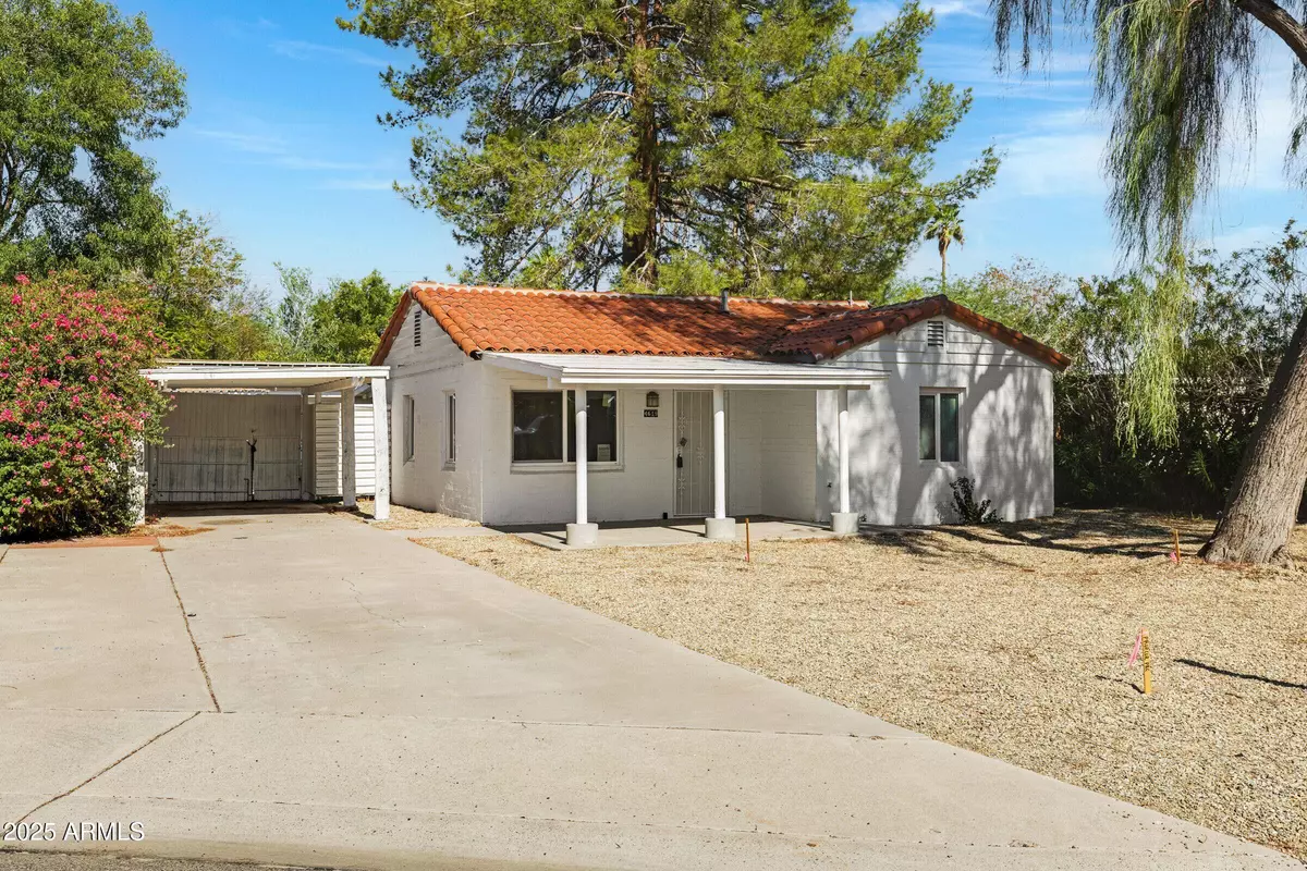 Phoenix, AZ 85014,4619 N 13TH Place