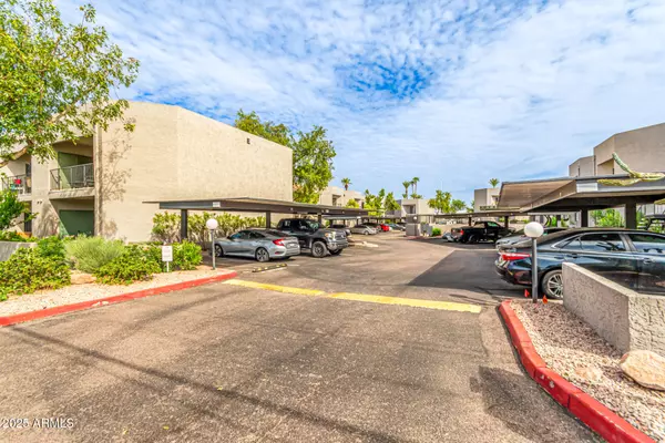 Phoenix, AZ 85014,1352 E HIGHLAND Avenue #117